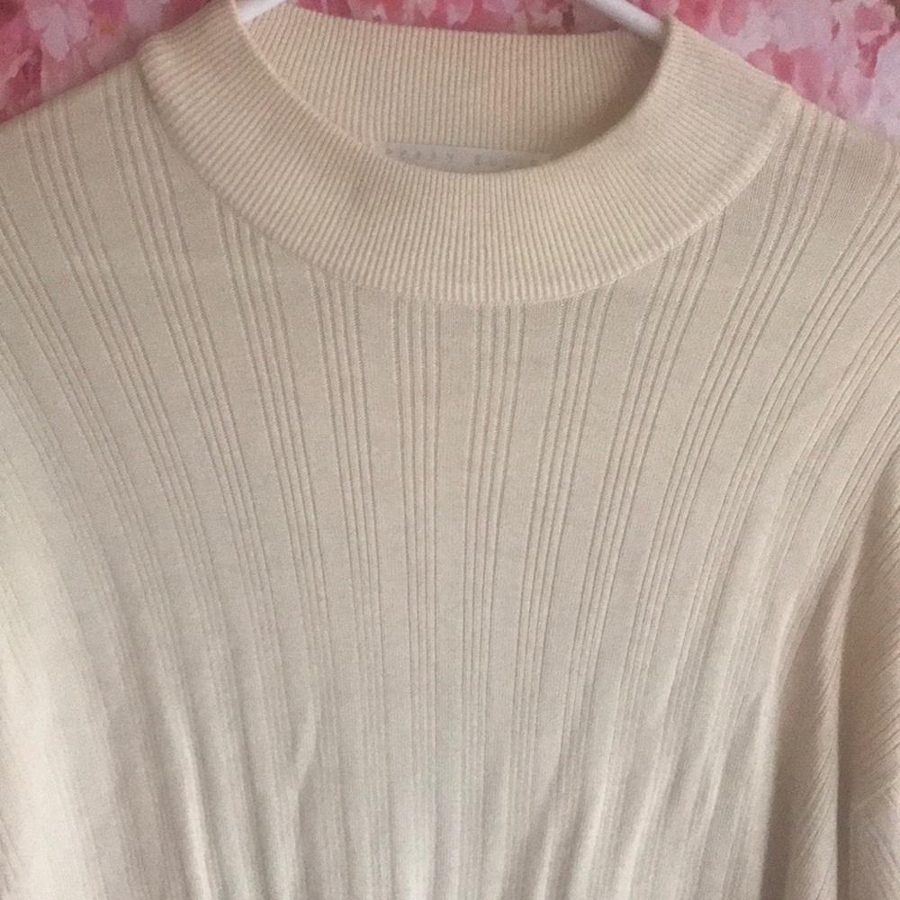 Perry Ellis Sweater - Picture 2 of 3